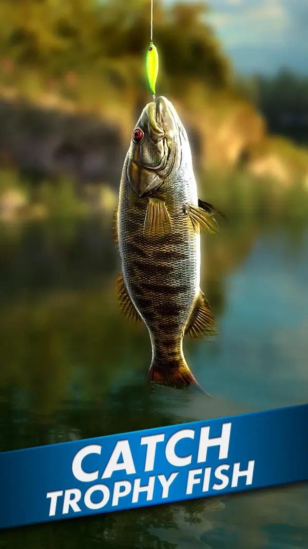 Fishing Blitz!: achigã preso numa amostra verde junto à margem